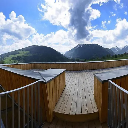 Building Alpenrock, 斯拉德明